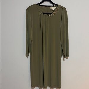 MICHAEL KORS Olive Green Jersey Shift Dress w/ Gold Chain Detail Women’s Size XL